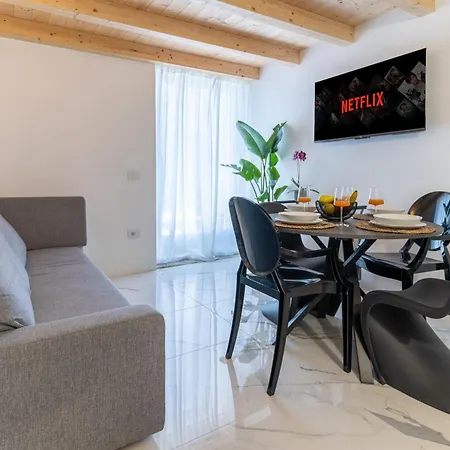 Apartament Eleganza, Storia E Design Ogni Dettaglio Conta Ag1 *